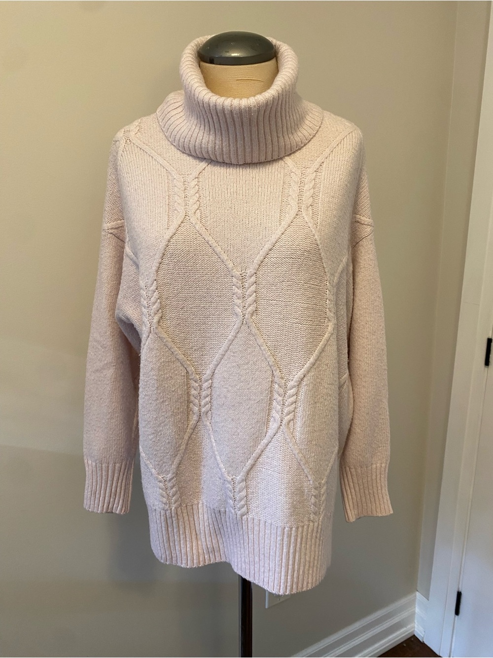 Soft Cable Knit Turtleneck Sweater - Light Pink